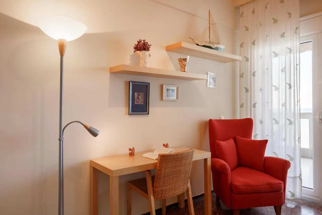 Metaxa Seafront Apartment Peraia